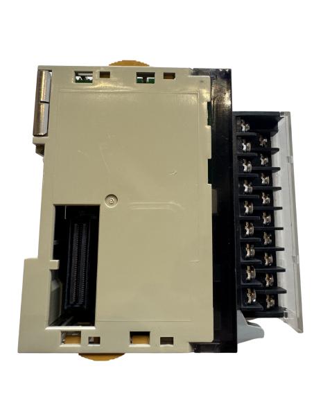 OMRON CJ1W-AD04U (Refurbished & NOT TESTED)