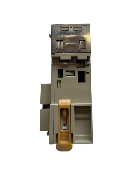 OMRON CJ1W-AD04U (Refurbished & NOT TESTED)
