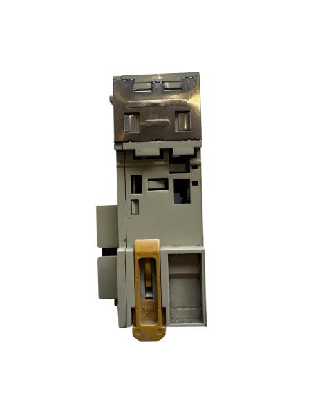 OMRON CJ1W-DA08V (Refurbished & NOT TESTED)