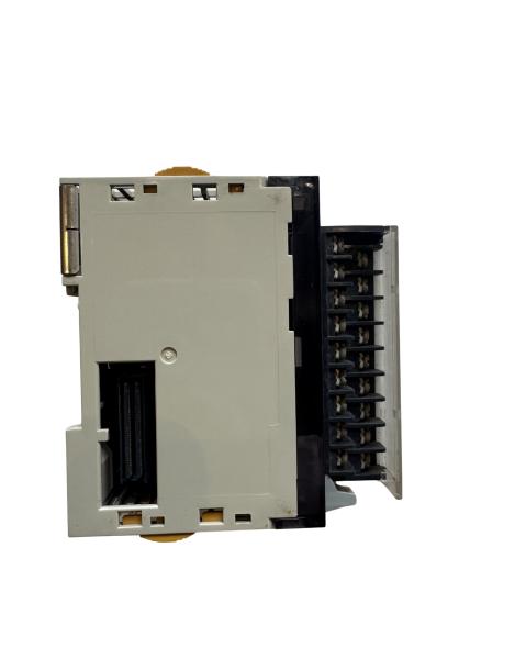 OMRON CJ1W-TS562 (Refurbished & NOT TESTED)